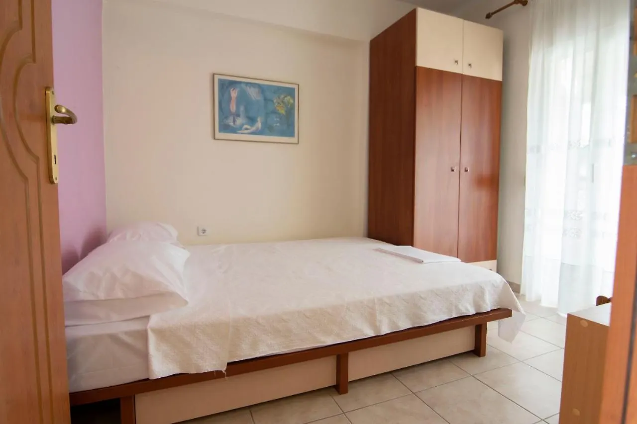 Liza Apartment By Rentalspro - Nea Fokaia Halkidiki